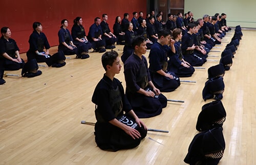 Lines of Kendo students